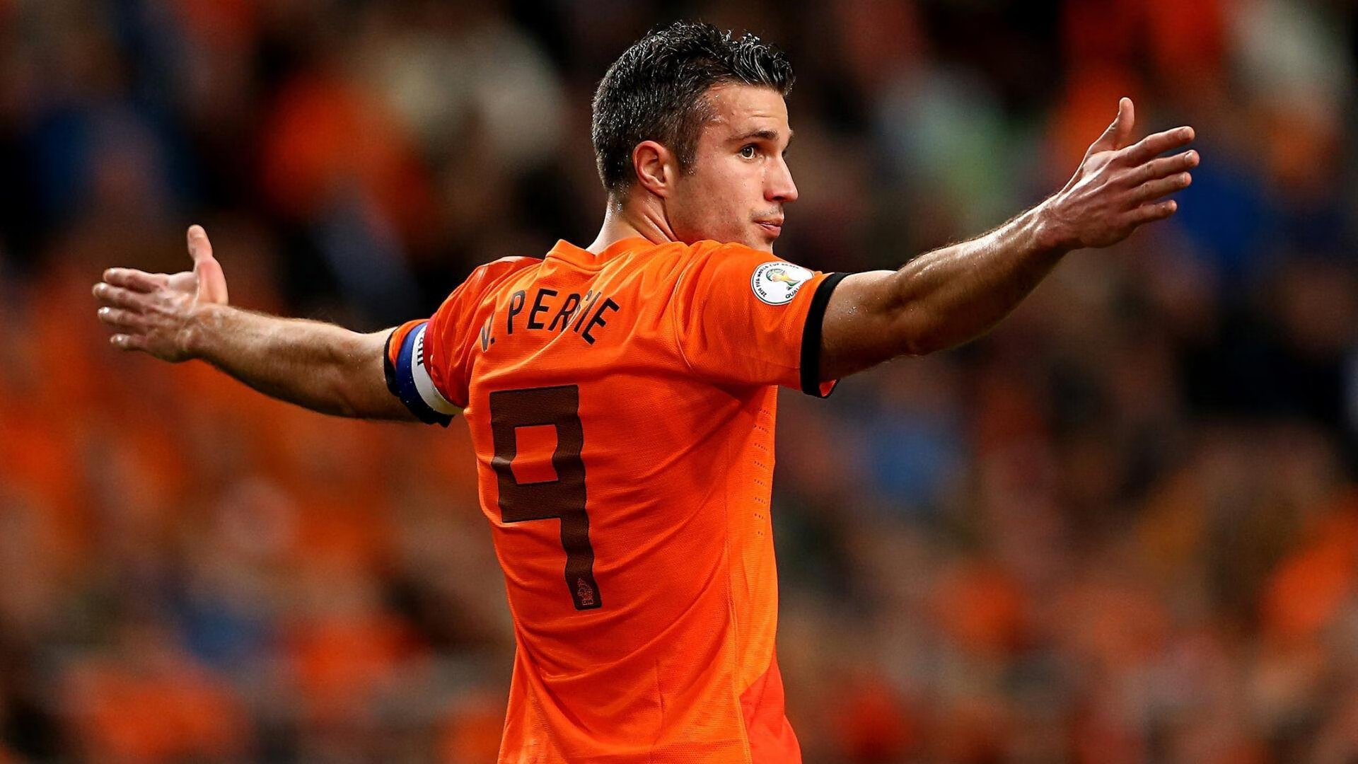 纷争激烈的比赛中球员们展现实力，令人赞叹不已，纷争表示什么意思