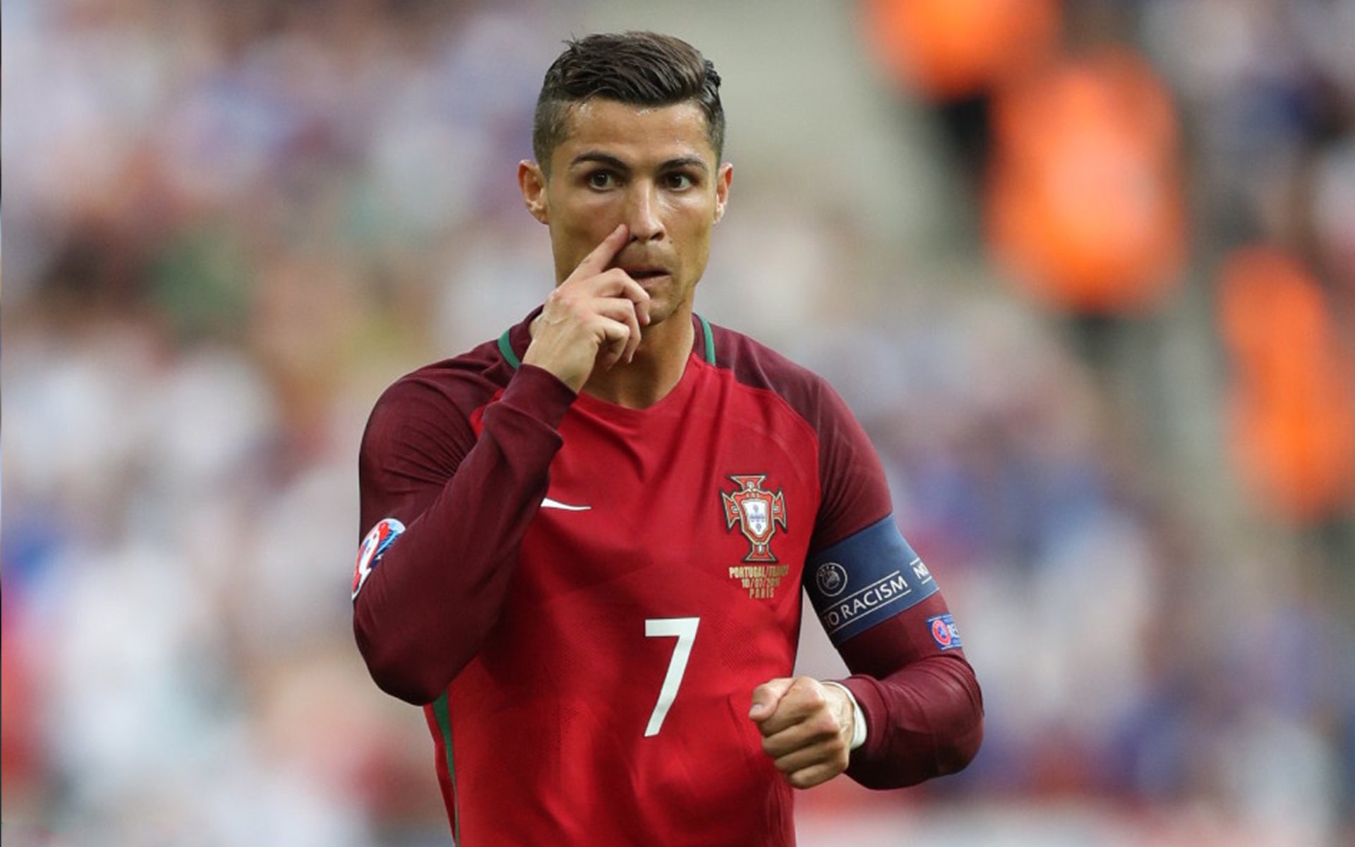 融合多元文化打造特色“足球文化节”，加速行业升级，足球文化节绘画